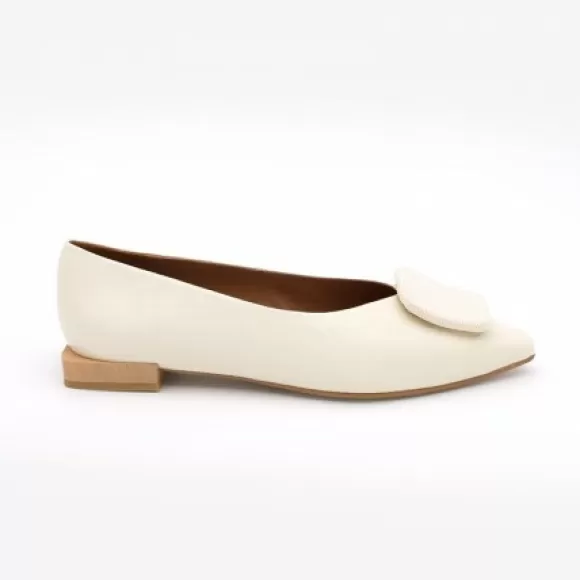 Discount Ángel Alarcón Thelma - Shinny Leather Flats With Raffia Ornament