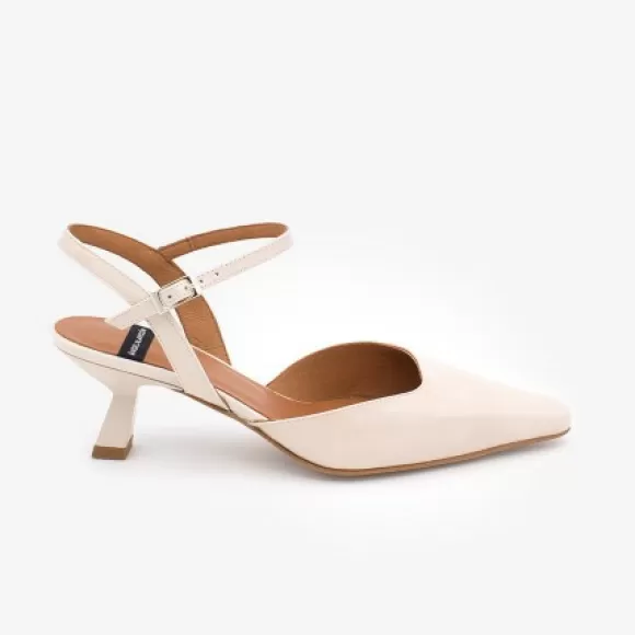 Outlet Ángel Alarcón Wilma - Patent Leather Ankle Strap Pointed Toe Low Heel.